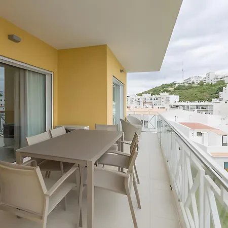 T1 Garden Hill Apartment